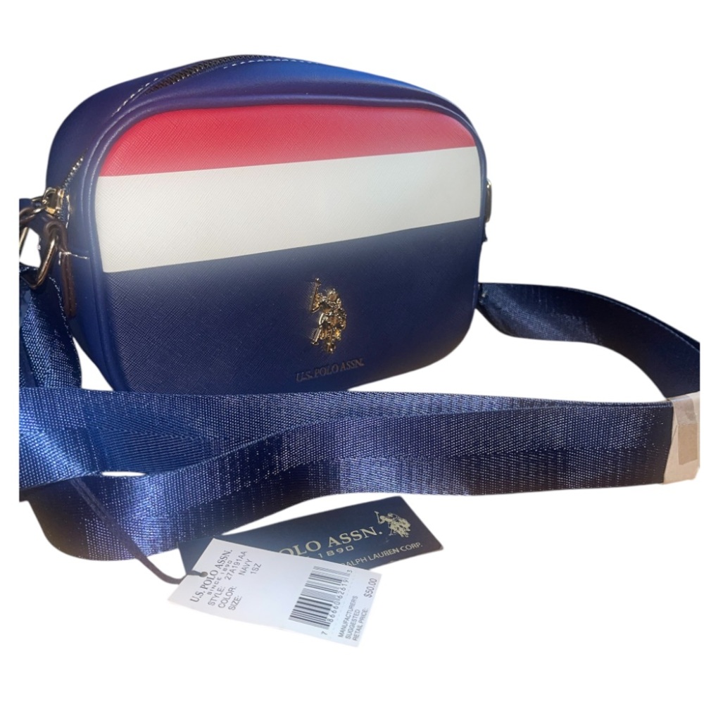 U.S. Polo Assn
Womens. Classic Signature Stripe Crossbody Bag - Picture 3 of 8